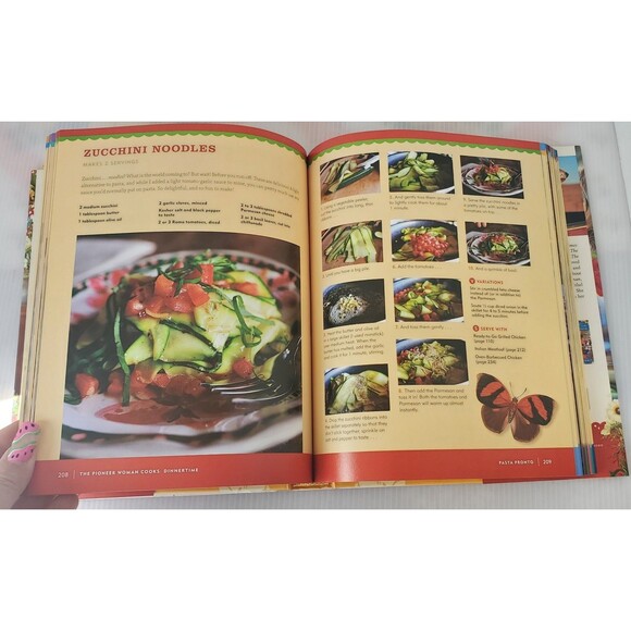 The Pioneer Woman Cooks Dinnertime by Ree Drummond 1st Ed. Illustrated Hardcover - Picture 12 of 16
